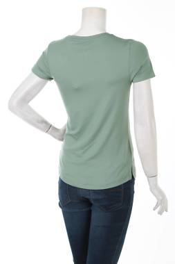 Γυναικείο αθλητικό t-shirt C&A2 - Contourshop.gr Γυναικείο αθλητικό t-shirt C&A2