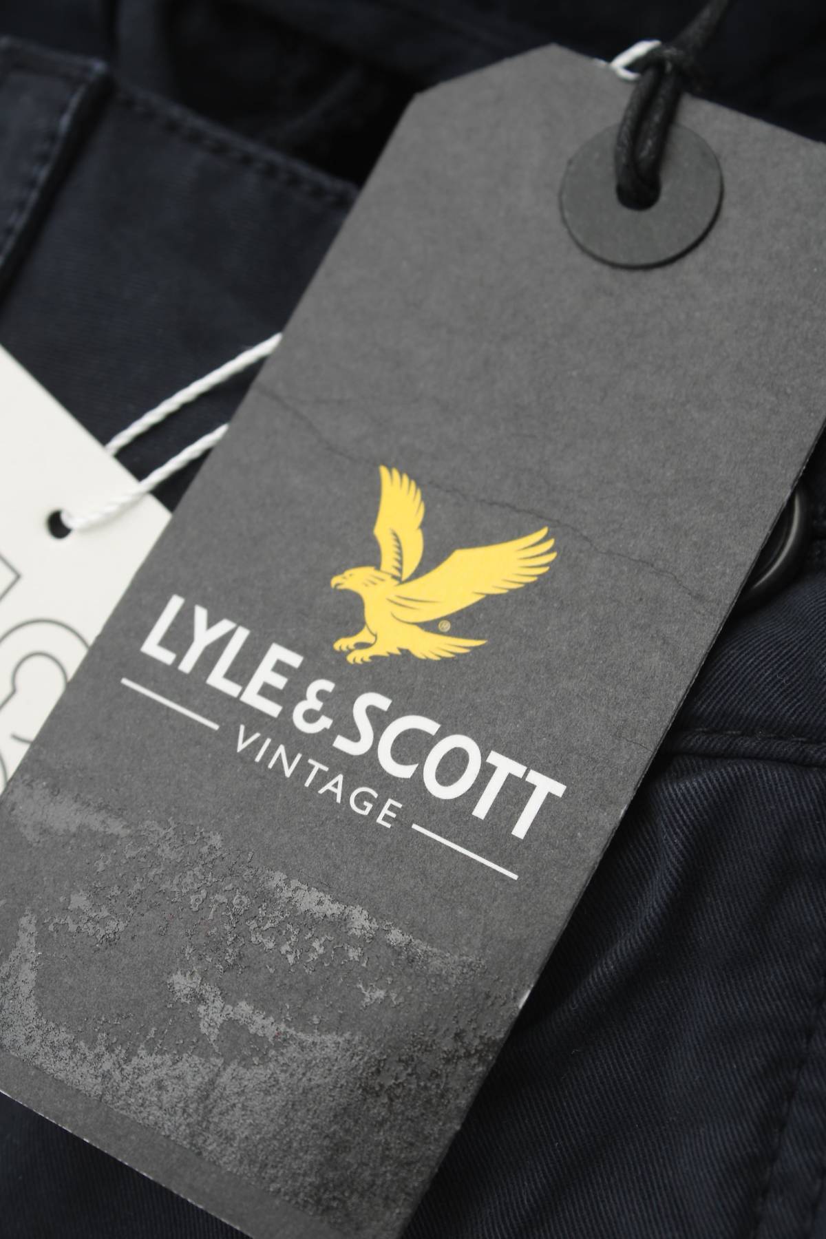 Мъжки къс панталон Lyle & Scott3 - Contour.bg Мъжки къс панталон Lyle & Scott3