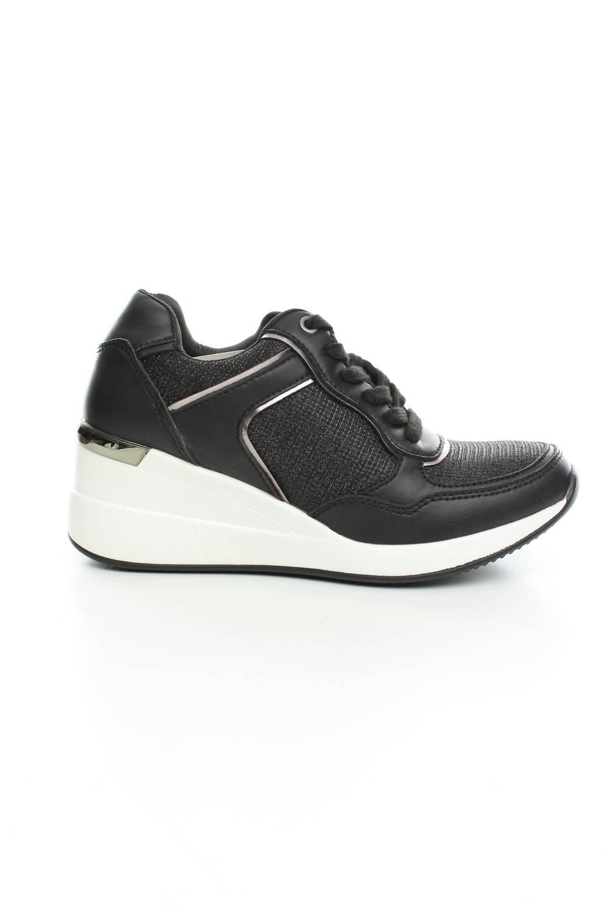 Дамски обувки Clara Barson1