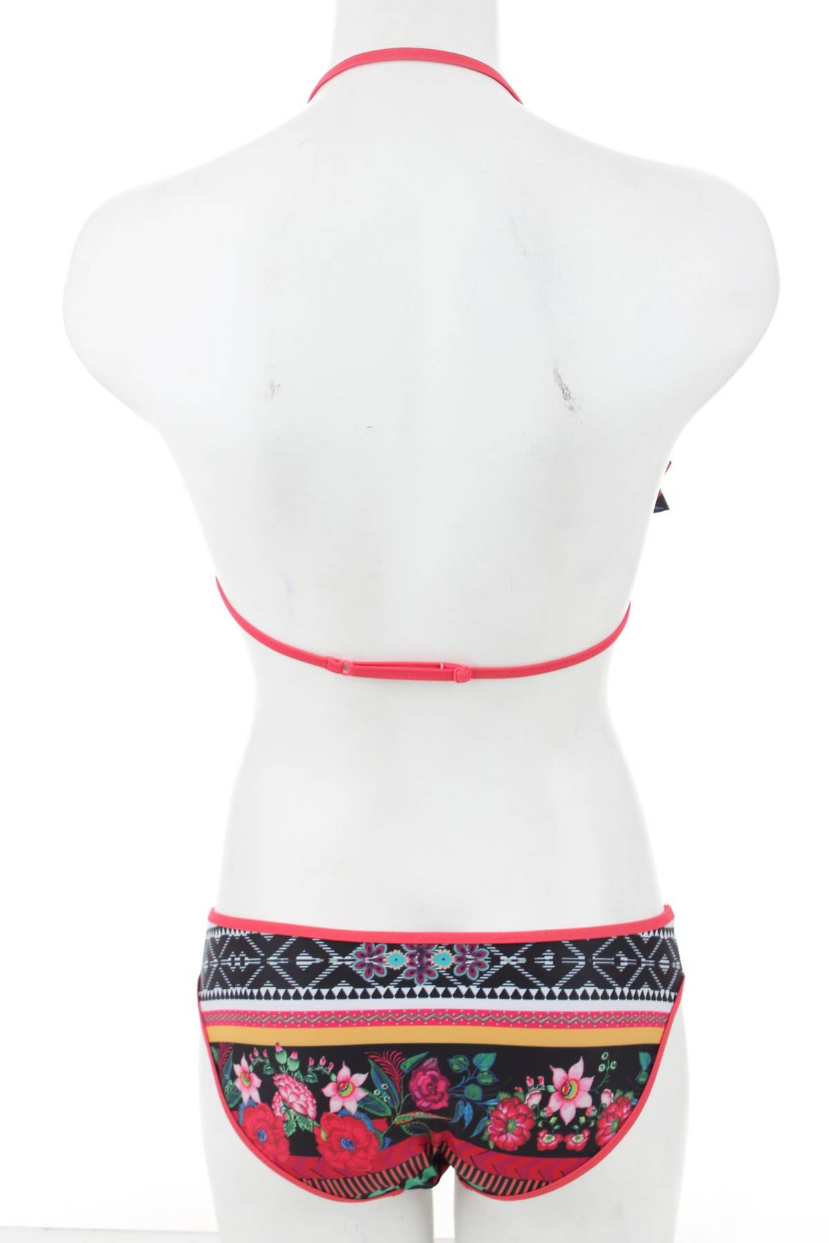 Бански костюм Desigual2 - Contour.bg Бански костюм Desigual2