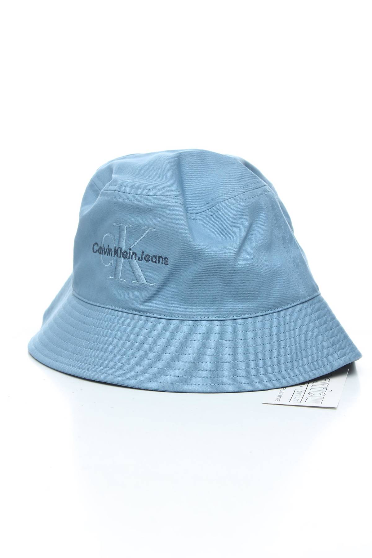 Шапка Calvin Klein Jeans1