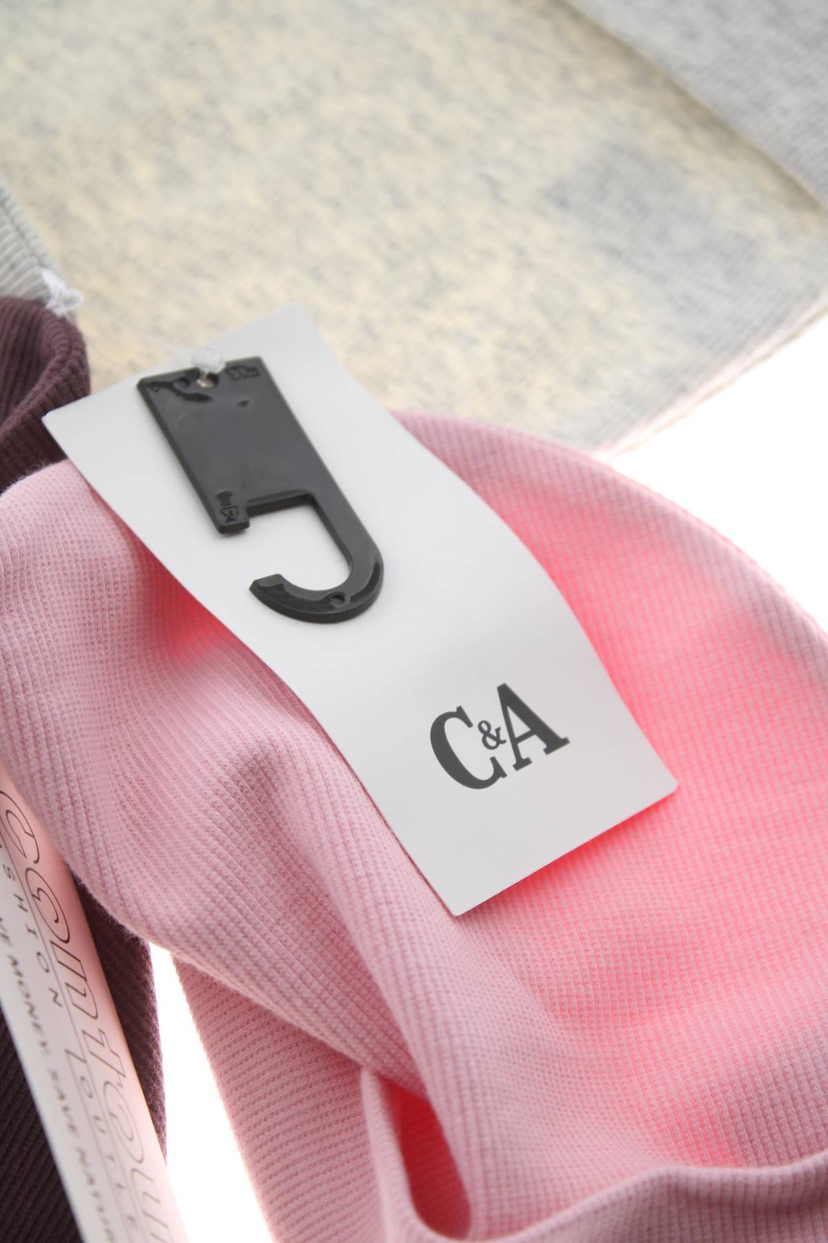 Детска шапка C&A3