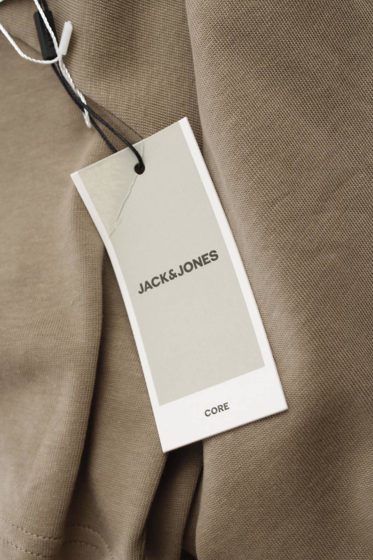Мъжка тениска Jack & Jones CORE3 - Contour.bg Мъжка тениска Jack & Jones CORE3