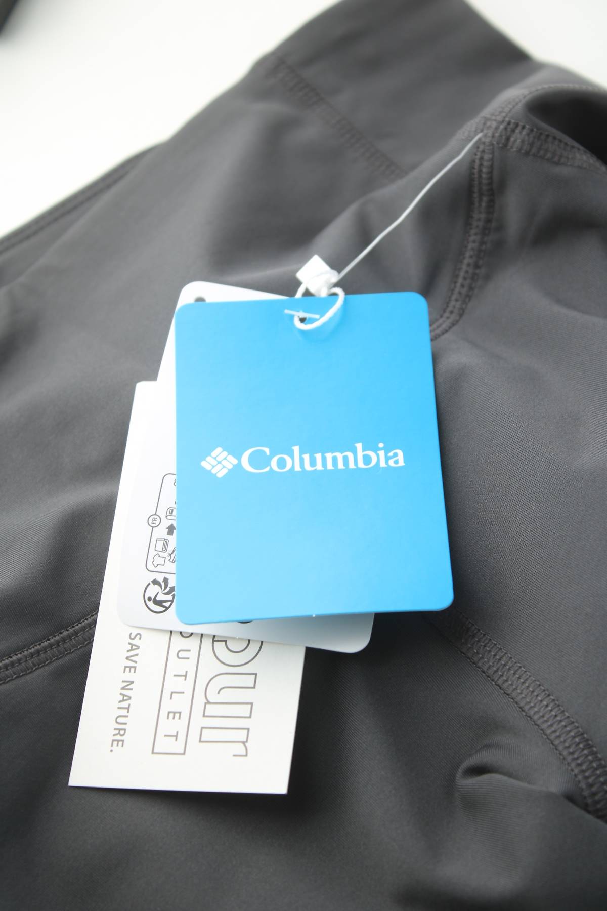 Дамски спортен клин Columbia3