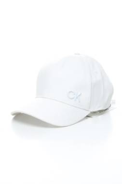 Шапка Calvin Klein1