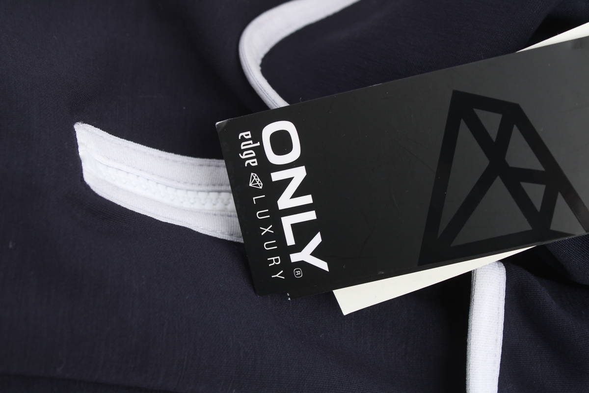 Γυναικεία μπλούζα Only3 - Contourshop.gr Γυναικεία μπλούζα Only3