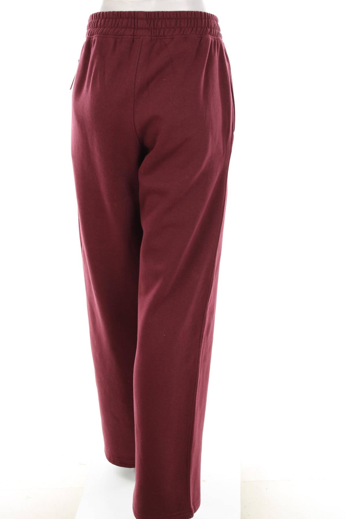 Γυναικείο αθλητικό παντελόνι Pretty Little Thing2