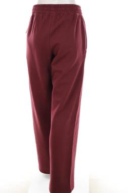 Γυναικείο αθλητικό παντελόνι Pretty Little Thing2