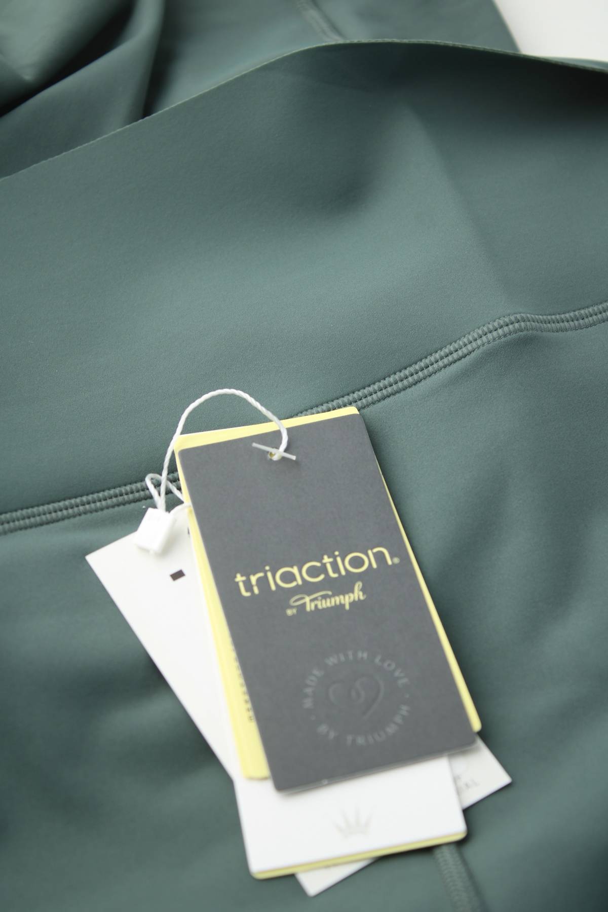 Дамски спортен клин Triumph Triaction3