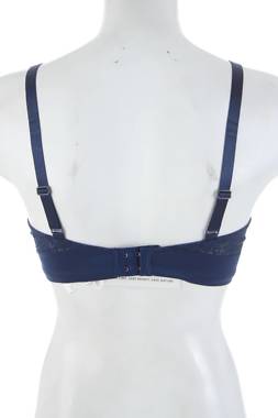 Сутиен Triumph2 - Contour.bg Сутиен Triumph2