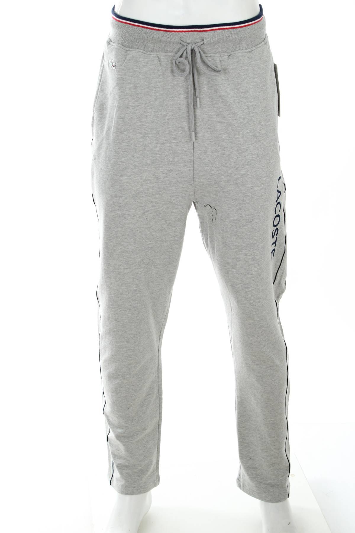 Мъжко спортно долнище Lacoste1