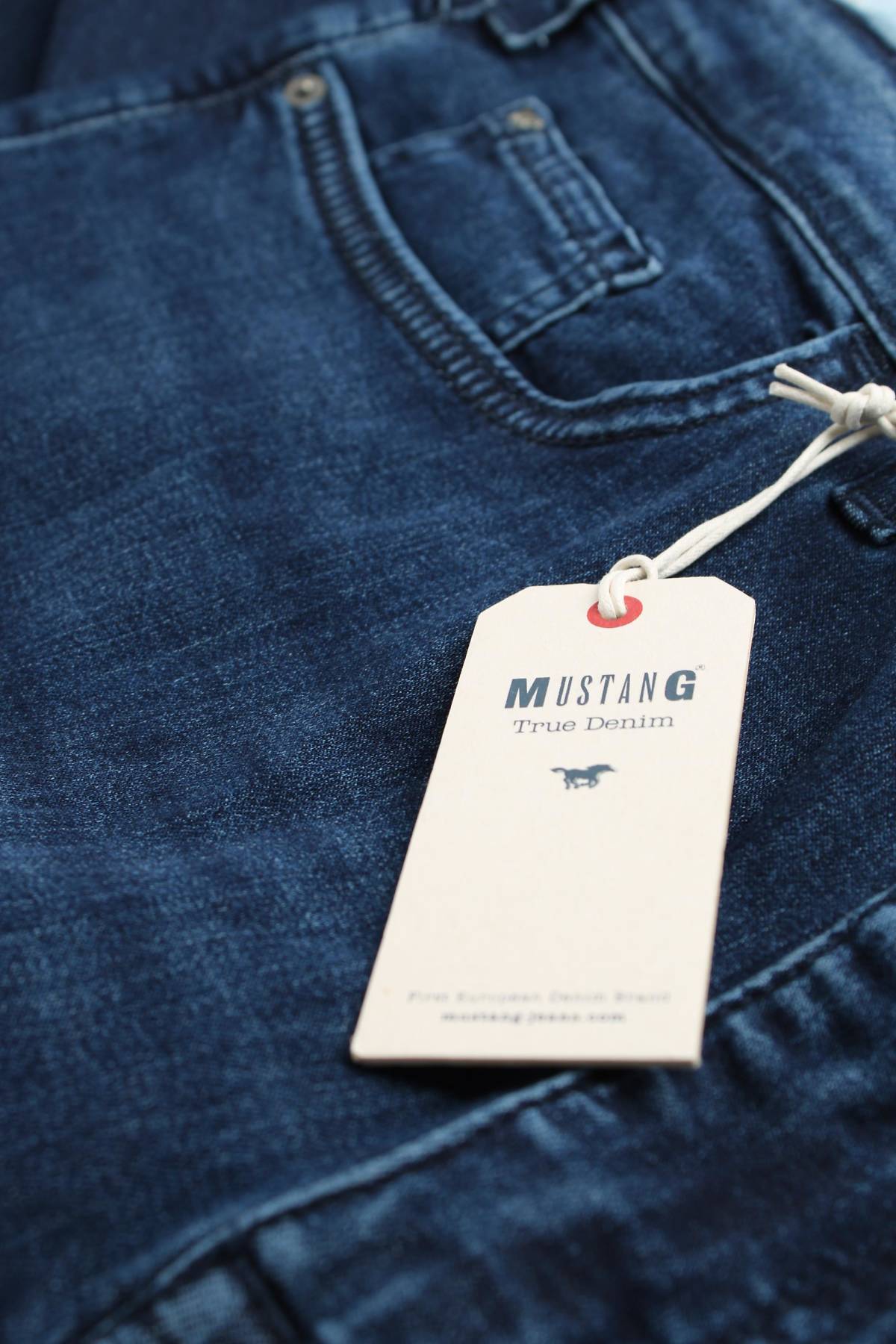 Γυναικεία τζιν Mustang3 - Contourshop.gr Γυναικεία τζιν Mustang3