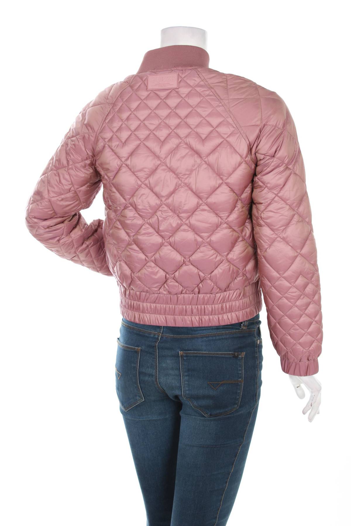 Дамско яке Guess2