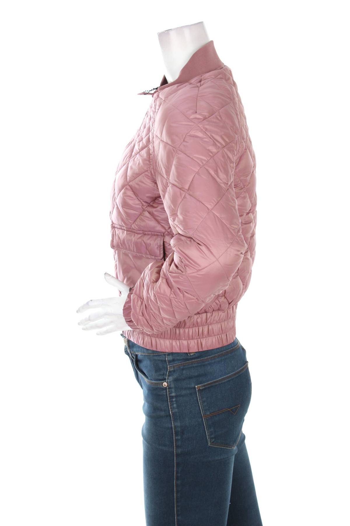 Дамско яке Guess3