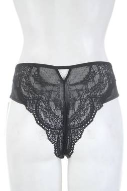 Бикини Hunkemoller x Queen Nyakim2