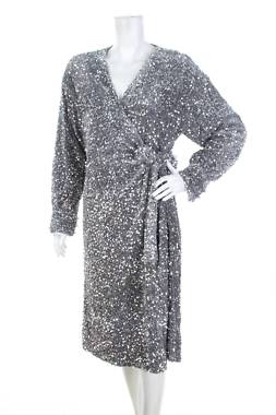 Рокля Boohoo1 - Contour.bg Рокля Boohoo1