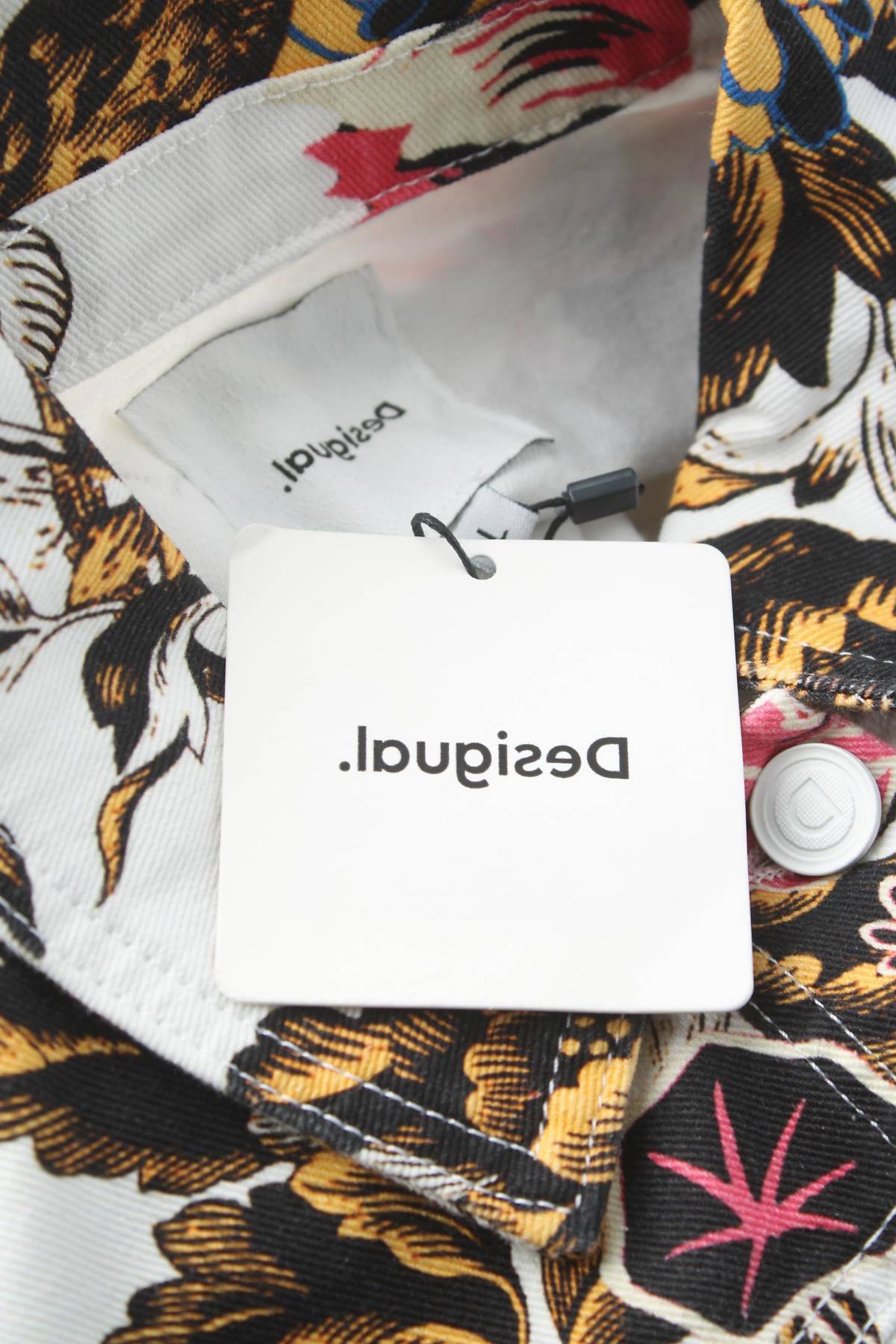 Дамско яке Desigual4