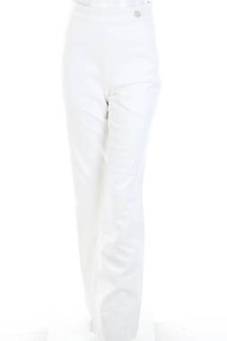 Дамски дънки Guess1