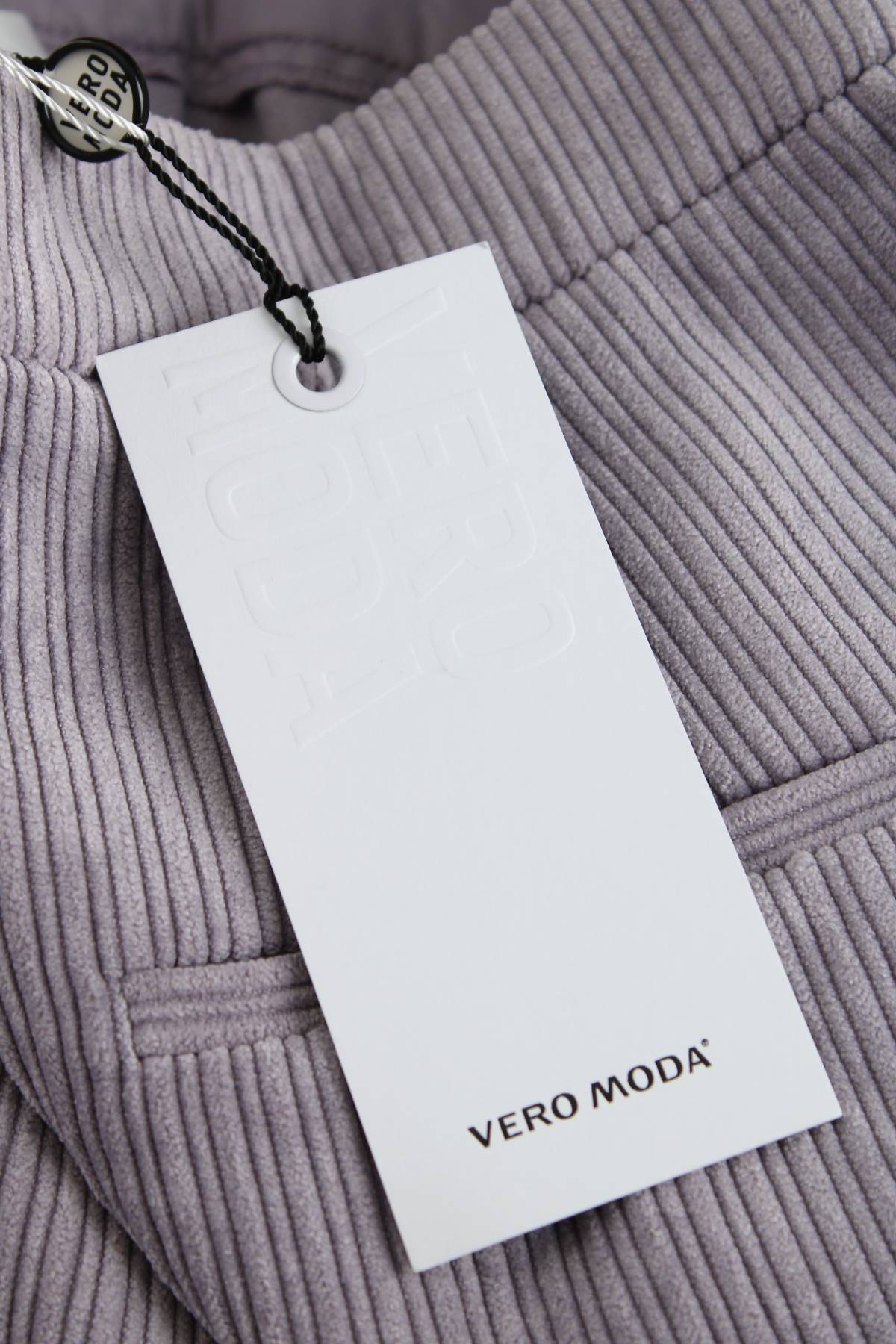 Γυναικείο σορτσάκι Vero Moda3