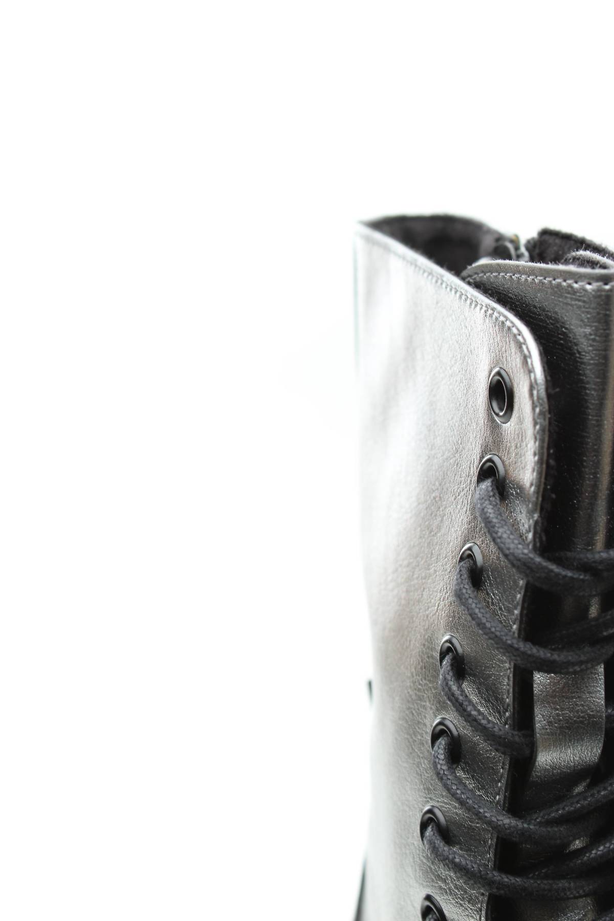 Дамски боти Steve Madden5