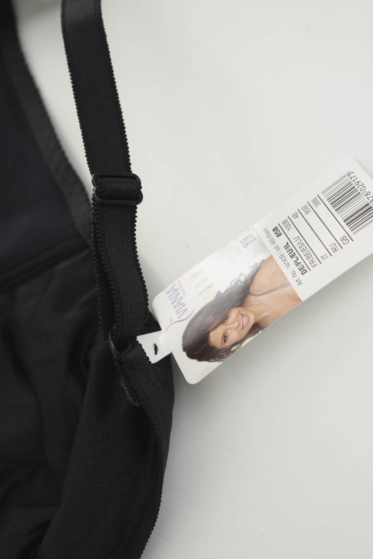 Сутиен Viania3