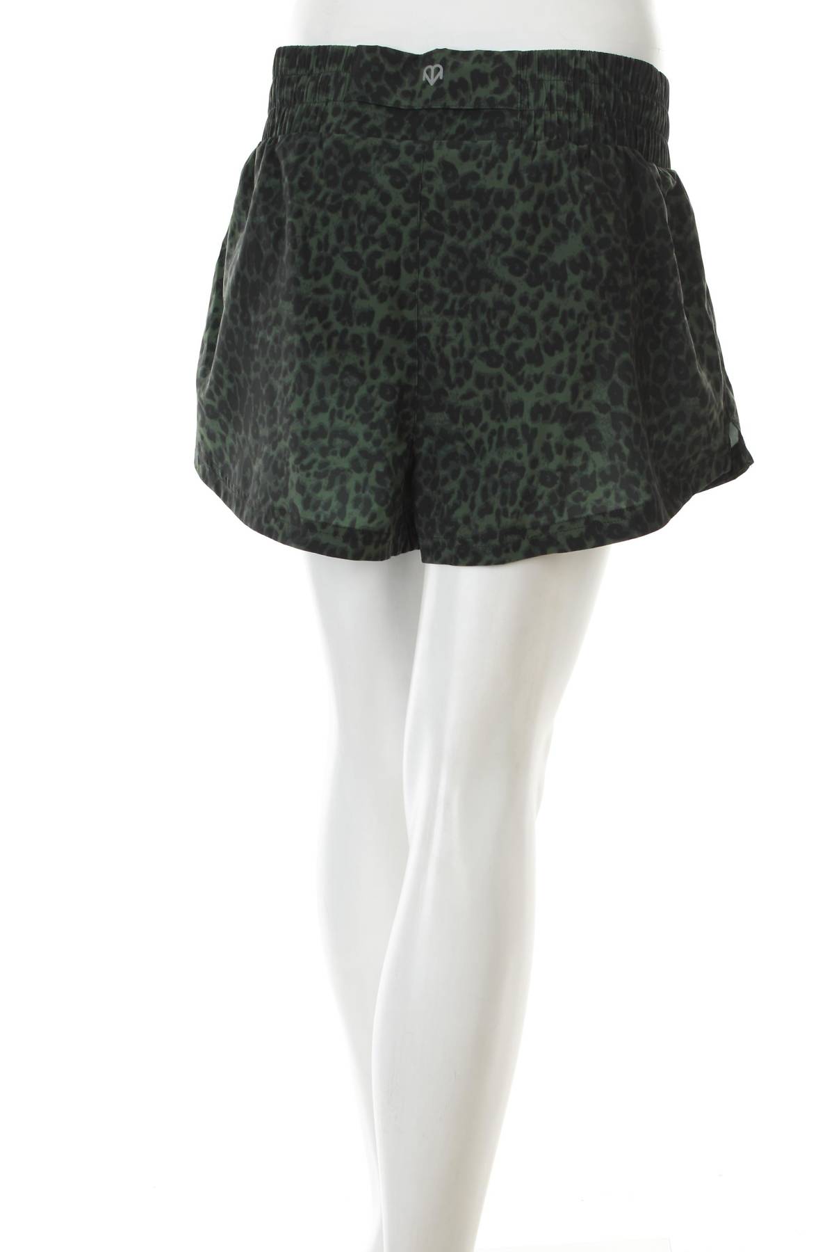 Дамски къс панталон Maje2