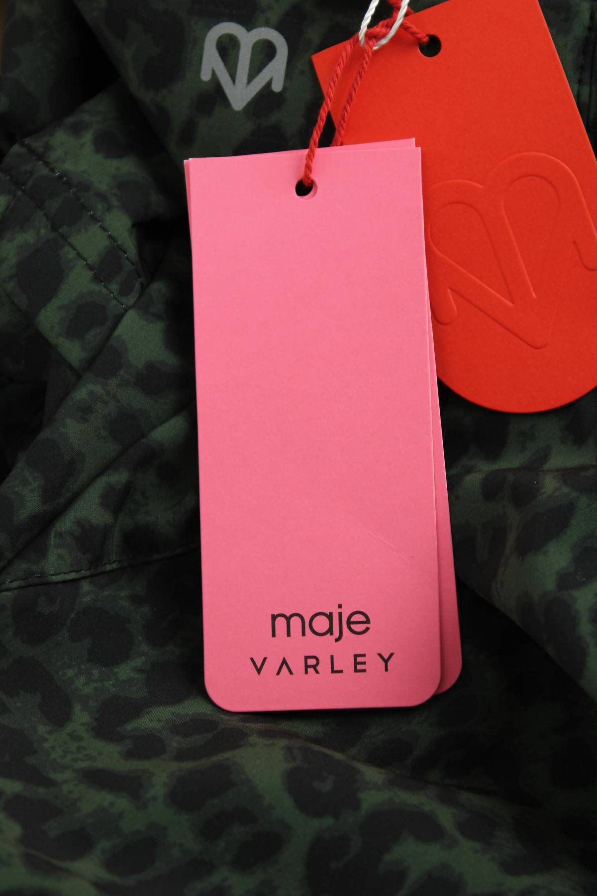 Дамски къс панталон Maje3