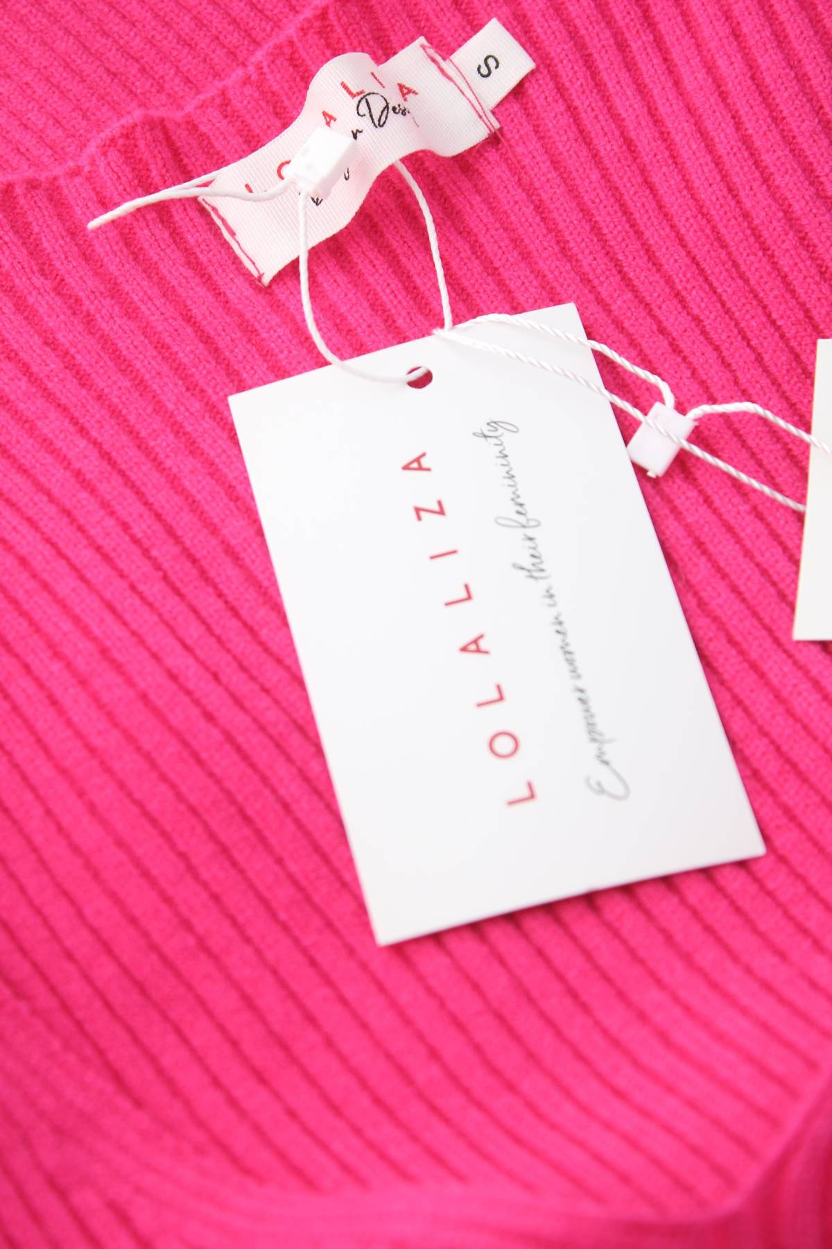 Дамски пуловер Lola Liza3