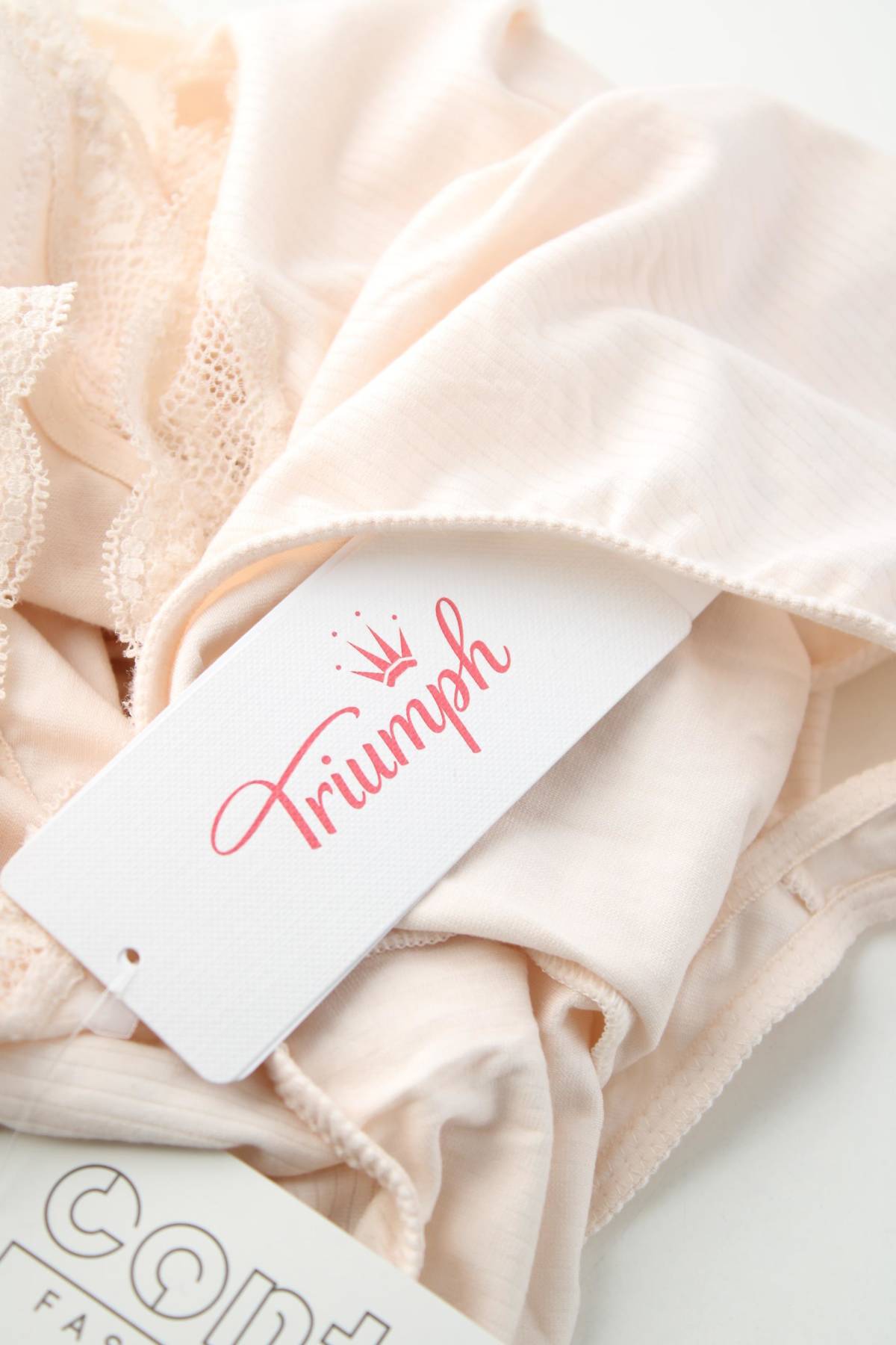 Дамско боди Triumph3