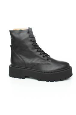Дамски боти Steve Madden1