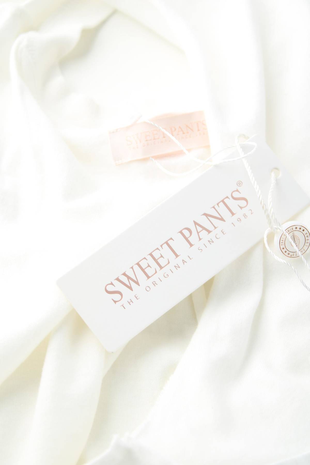 Γυναικείο αμάνικο Sweet Pants3 - Contourshop.gr Γυναικείο αμάνικο Sweet Pants3
