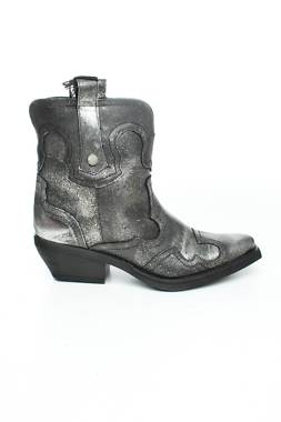 Дамски боти Steve Madden1