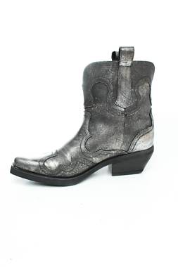 Дамски боти Steve Madden2