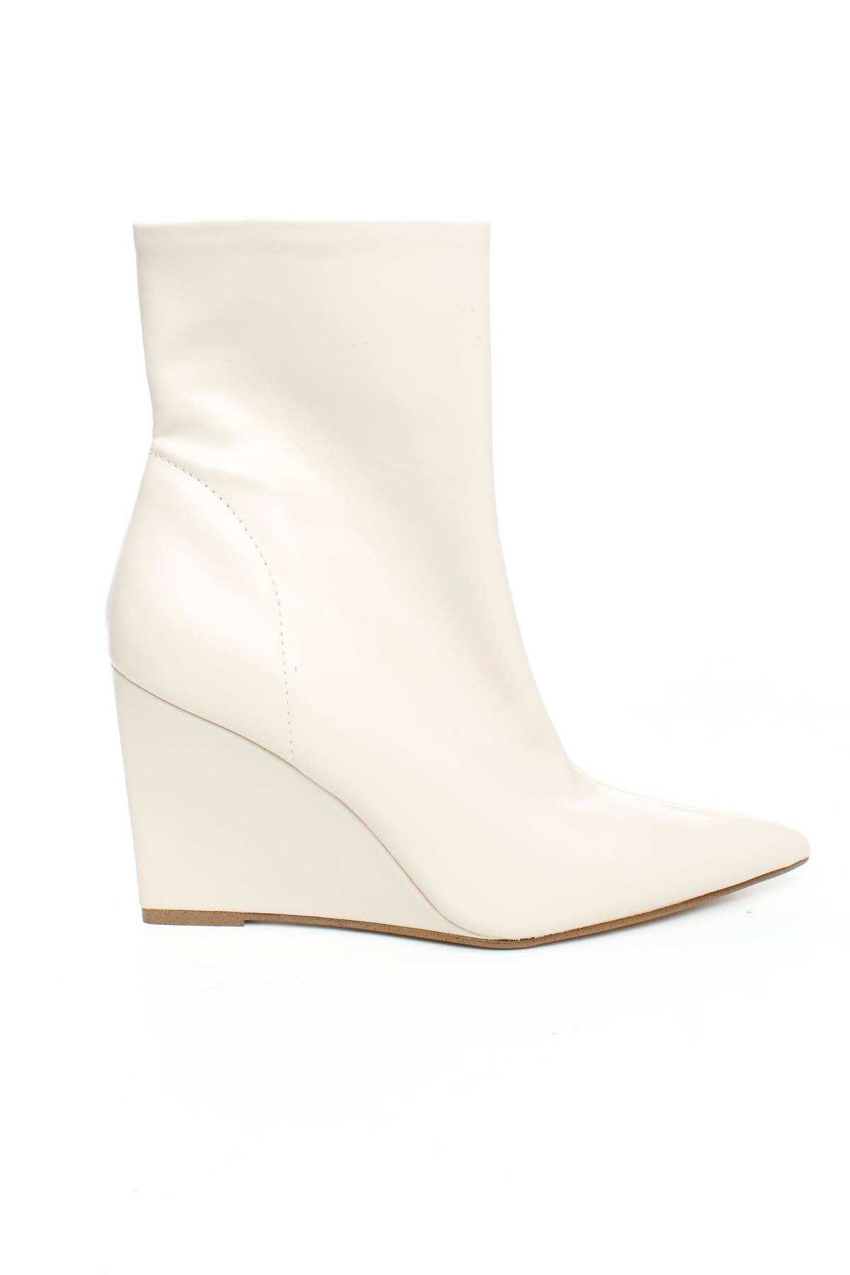 Дамски боти Steve Madden1