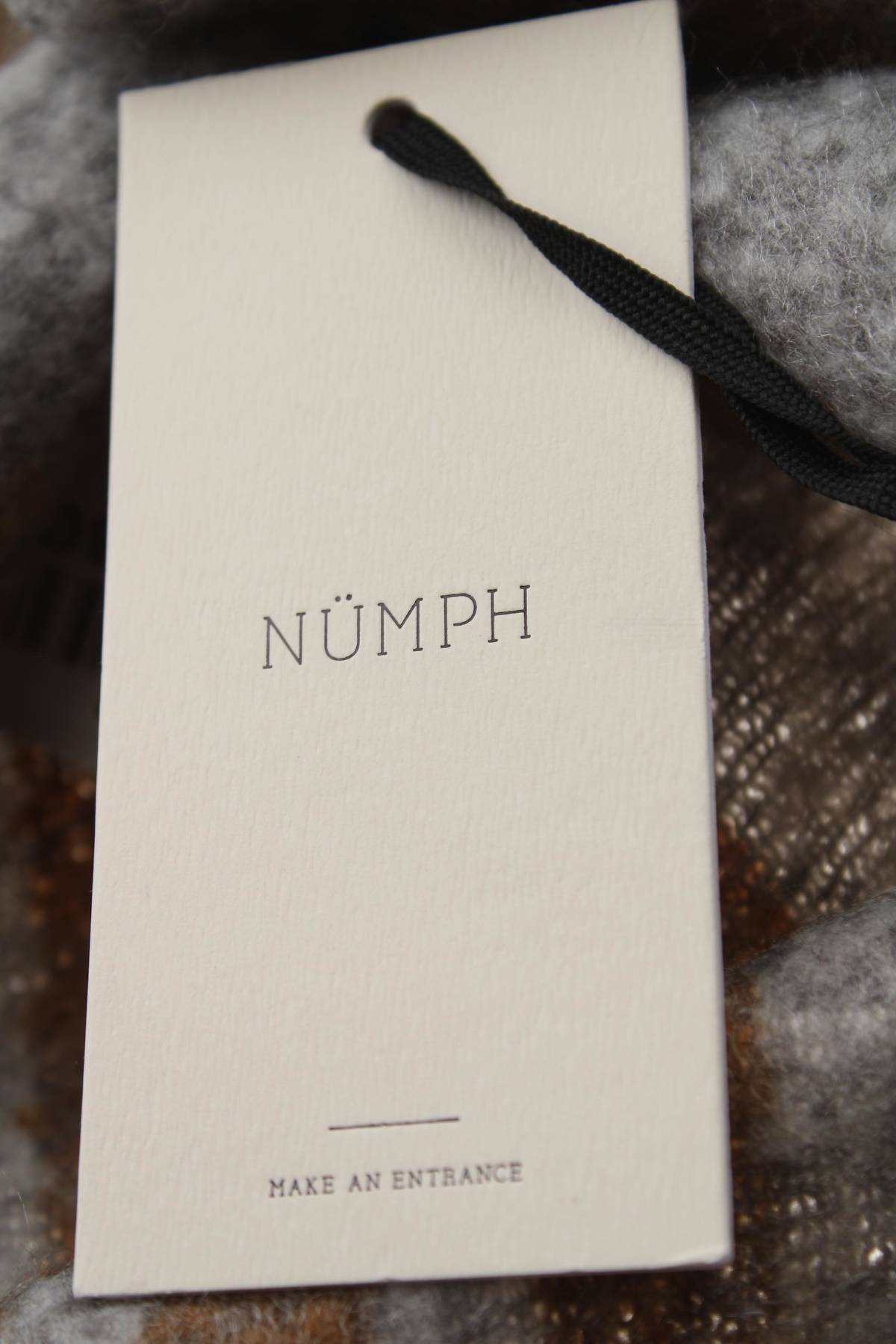 Плетен шал Numph3