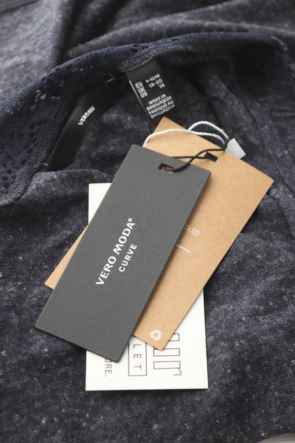 Γυναικείο αμάνικο Vero Moda3 - Contourshop.gr Γυναικείο αμάνικο Vero Moda3