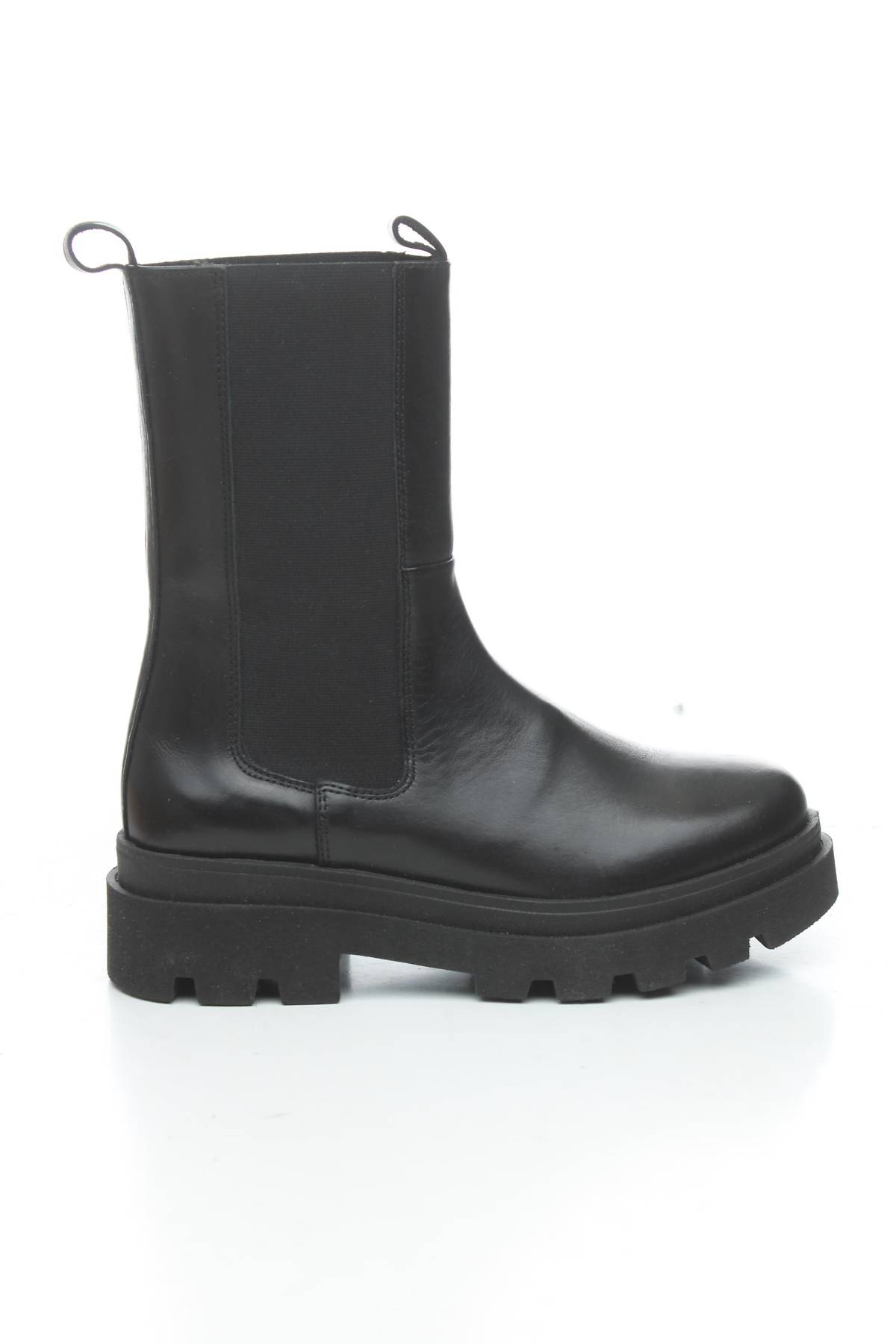 Дамски боти Andre1