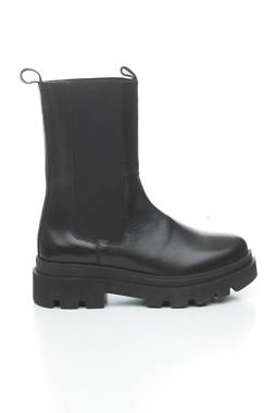 Дамски боти Andre1