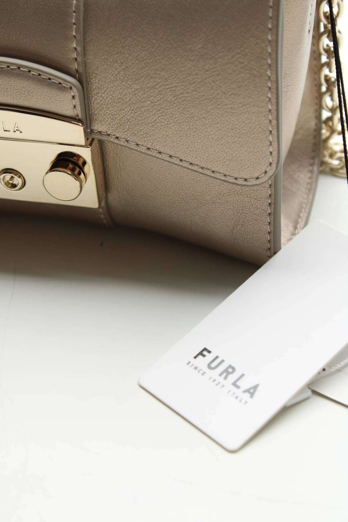 Дамска кожена чанта Furla1 - Contour.bg Дамска кожена чанта Furla1