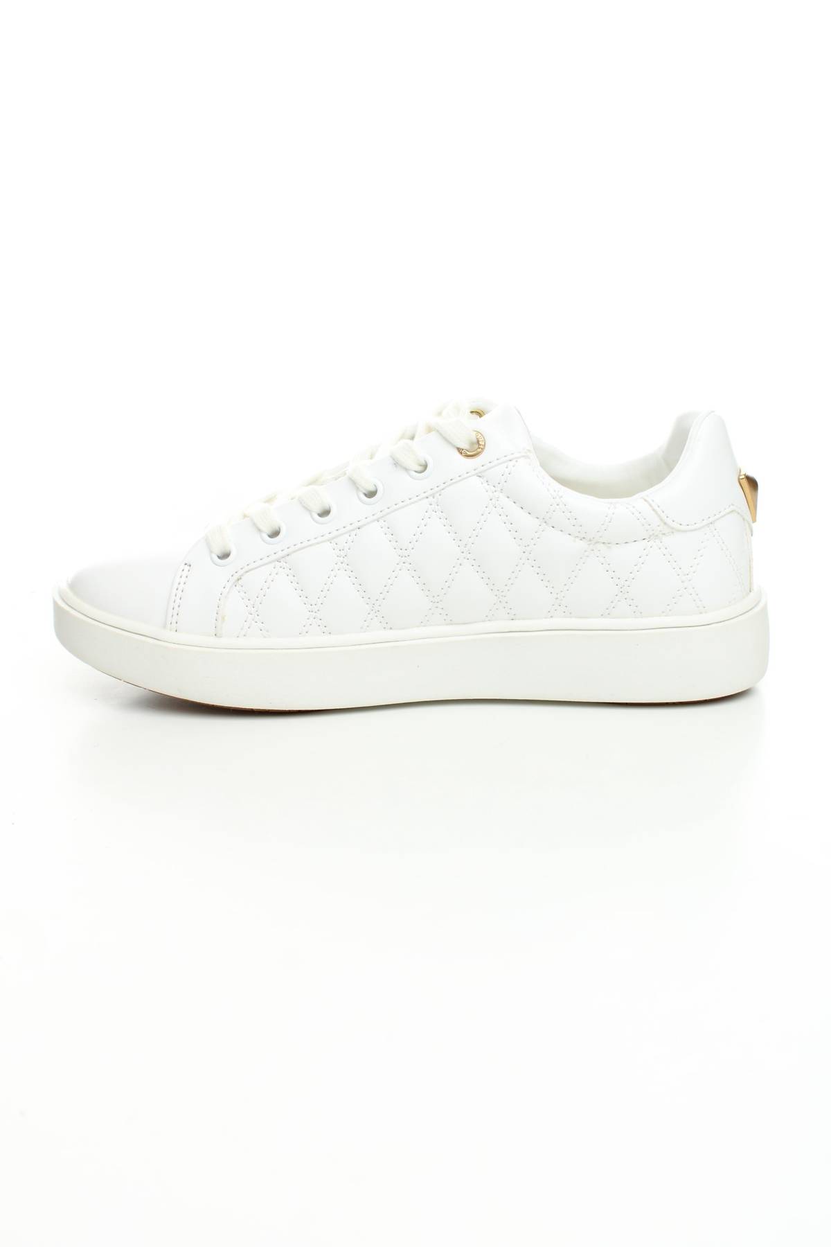 Sneakers Guess2