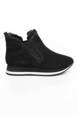 Γυναικεία μποτάκια Lascana1 - Contourshop.gr Γυναικεία μποτάκια Lascana1