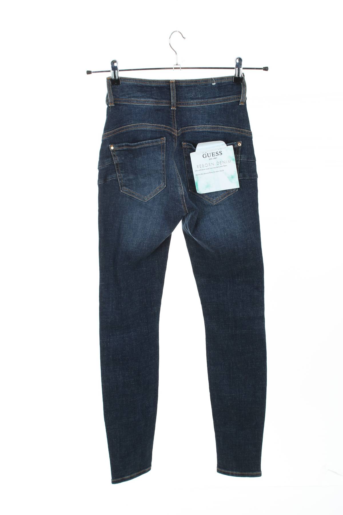 Γυναικεία τζιν Guess2