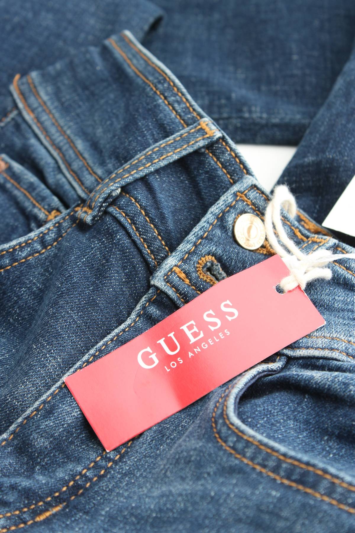 Γυναικεία τζιν Guess3