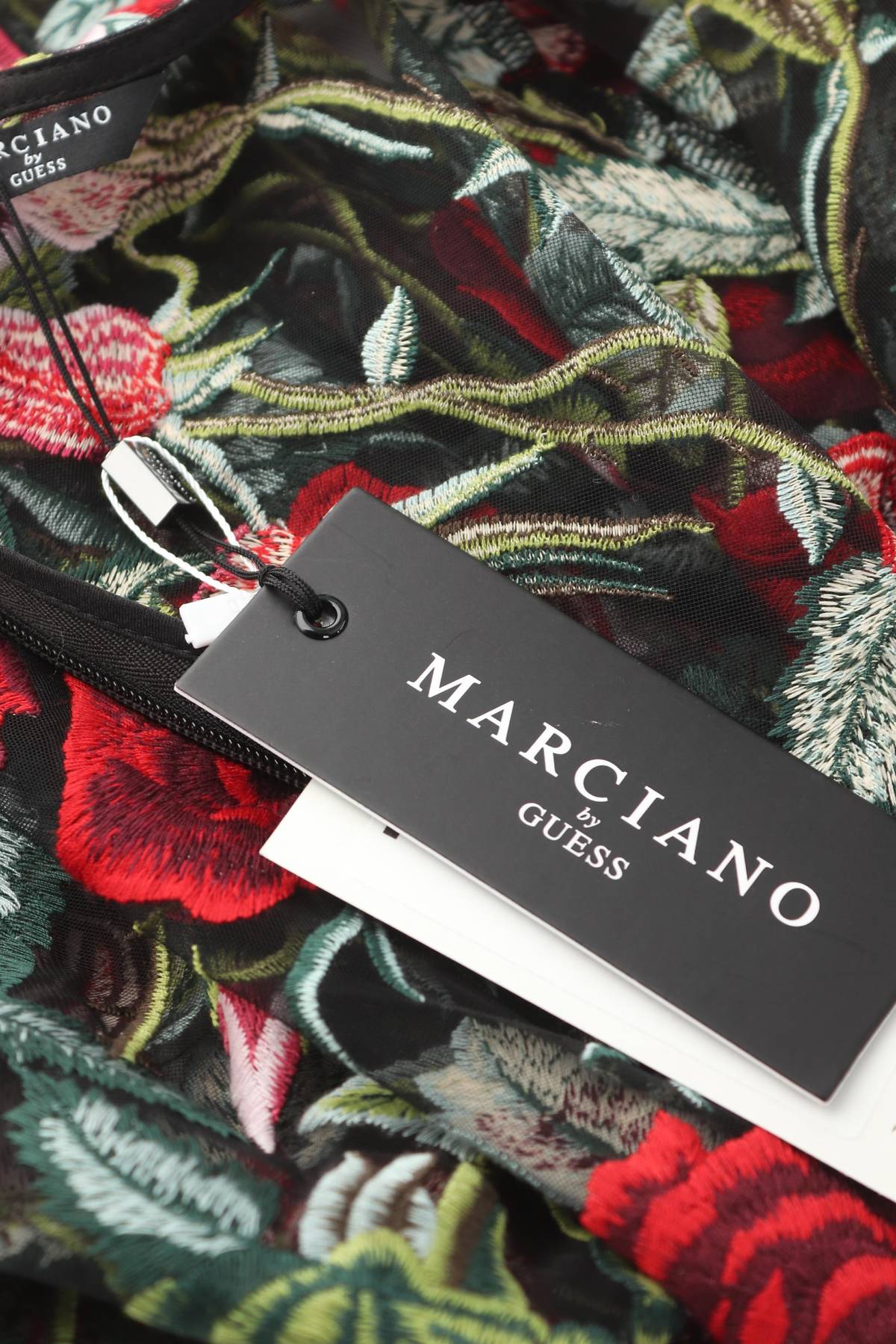 Φορέματα Guess By Marciano3