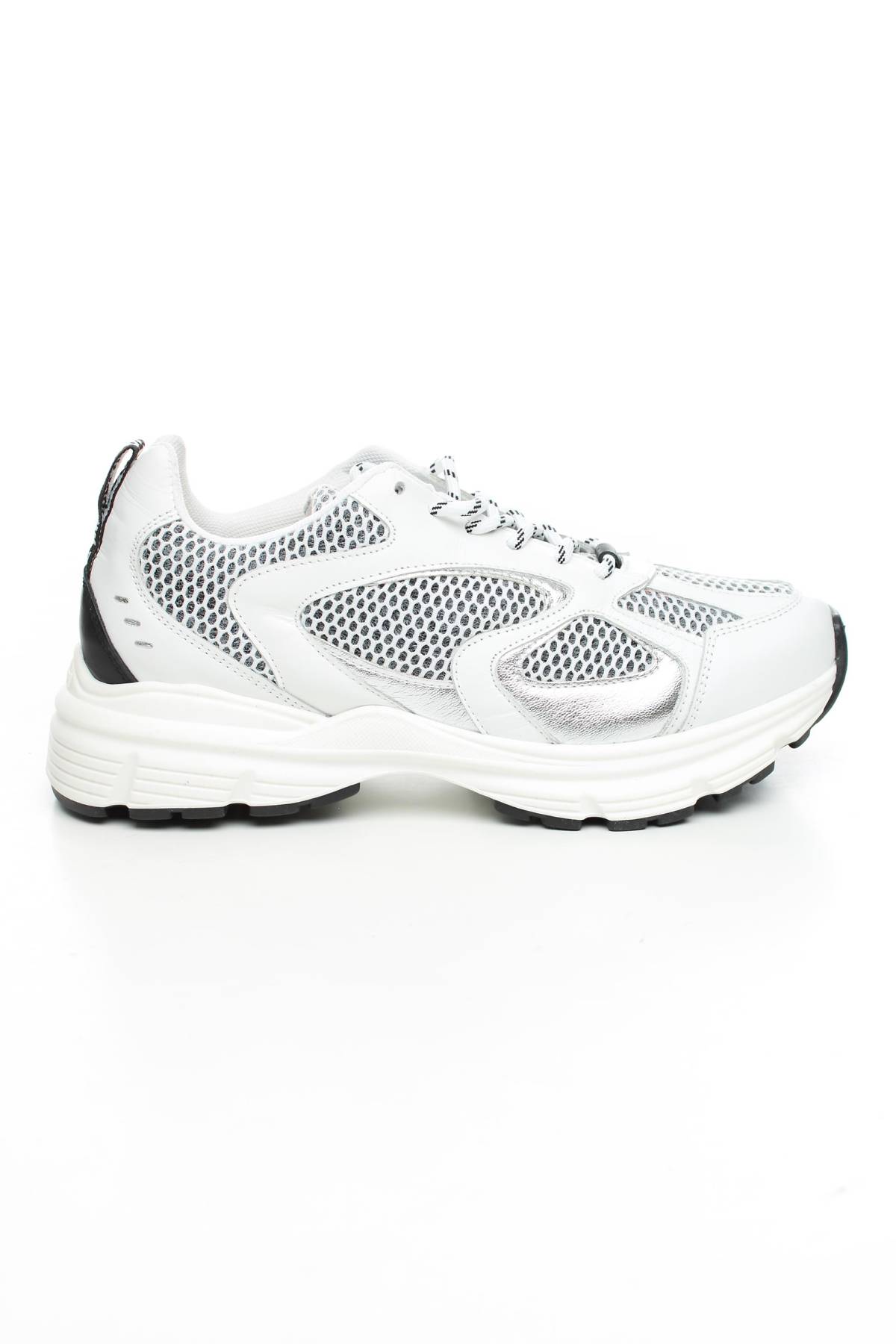 Αθλητικά παπούτσια Steve Madden1 - Contourshop.gr Αθλητικά παπούτσια Steve Madden1