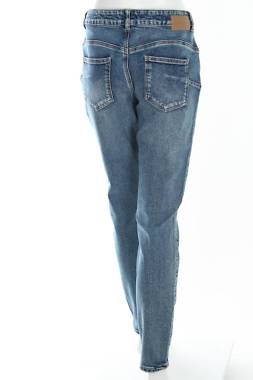 Γυναικεία τζιν Desigual2