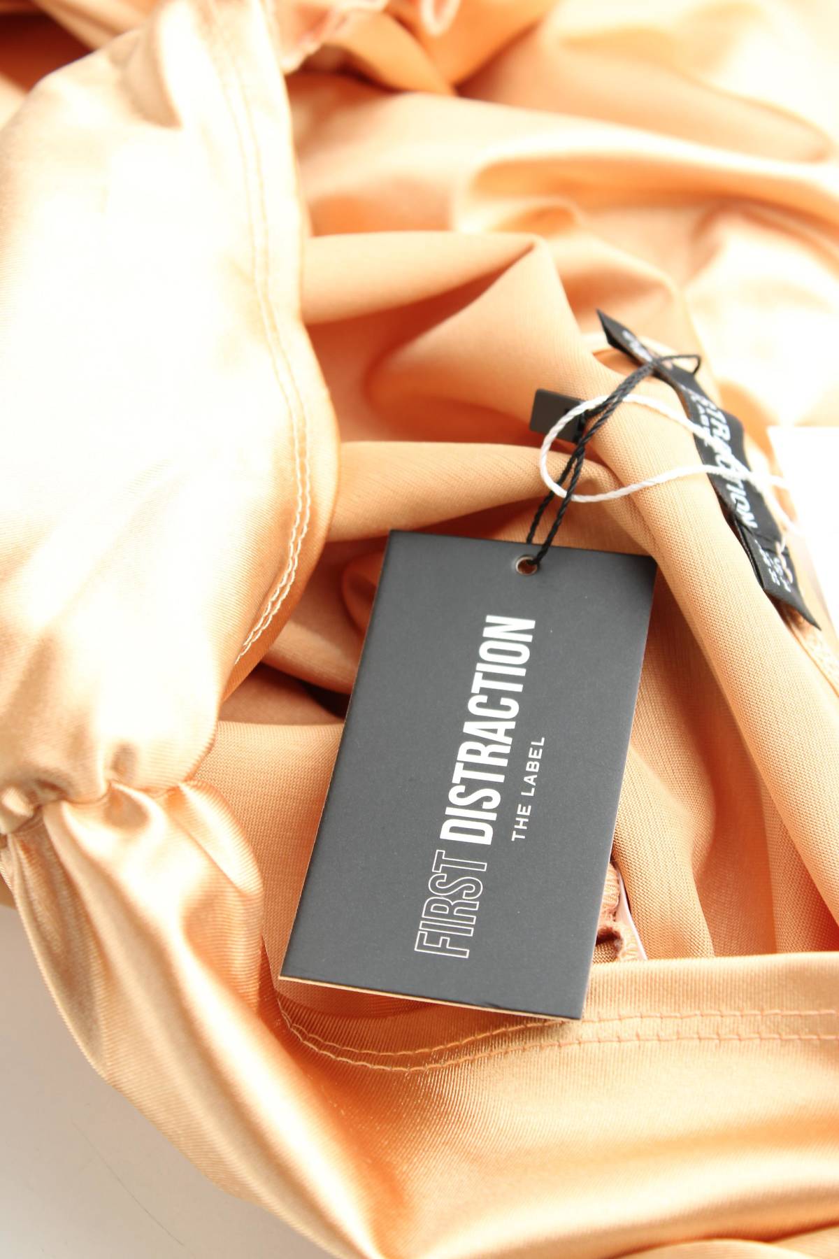 Официална рокля First Distraction3