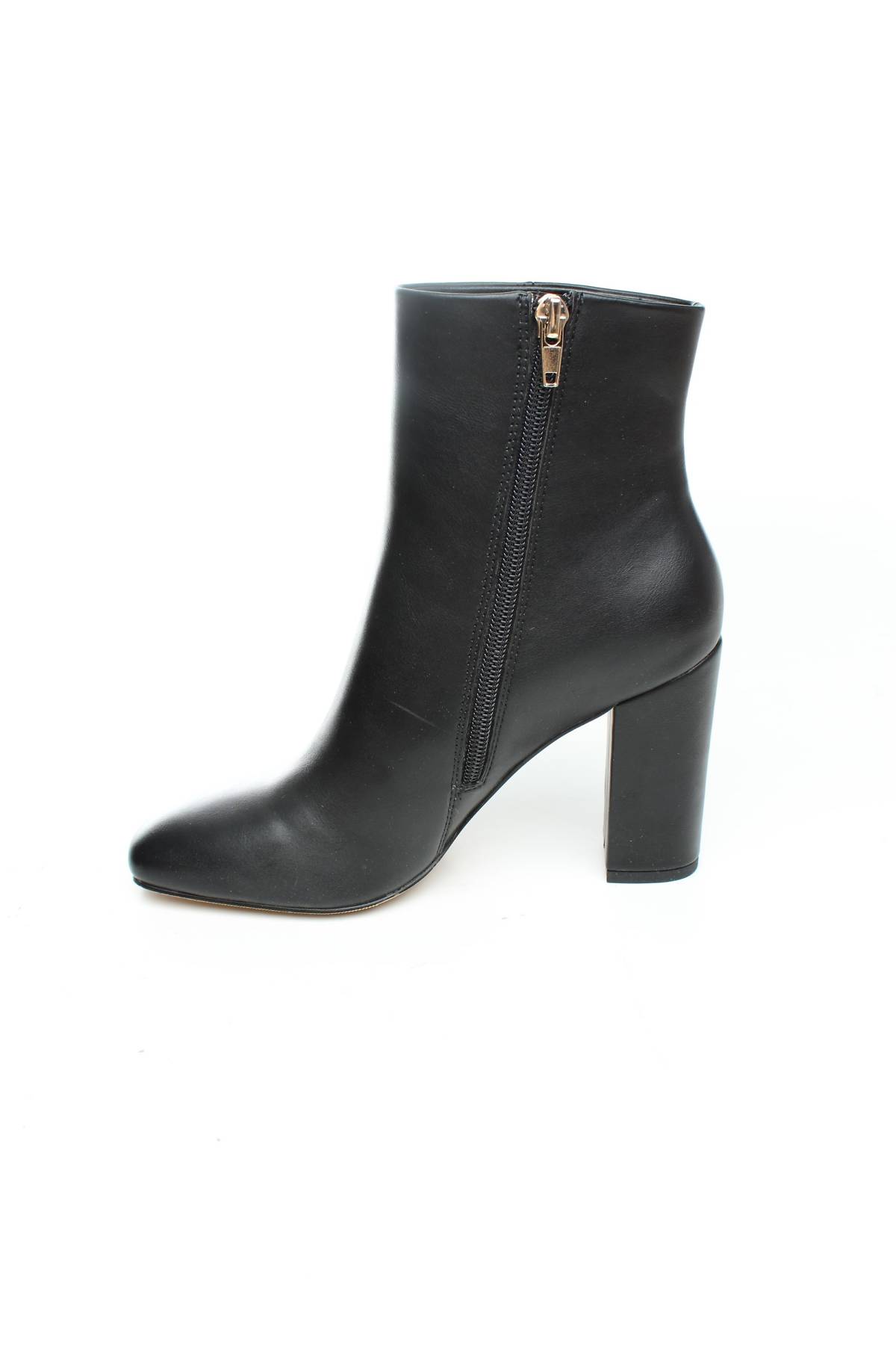 Γυναικεία μποτάκια Steve Madden2