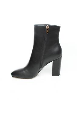 Дамски боти Steve Madden2