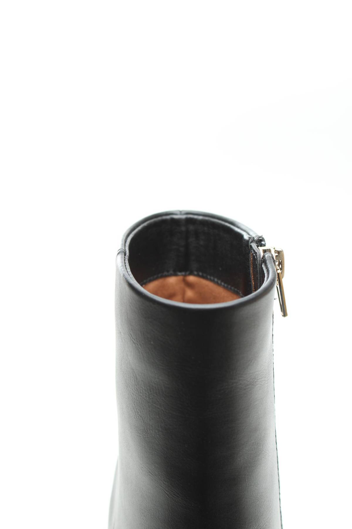 Γυναικεία μποτάκια Steve Madden5